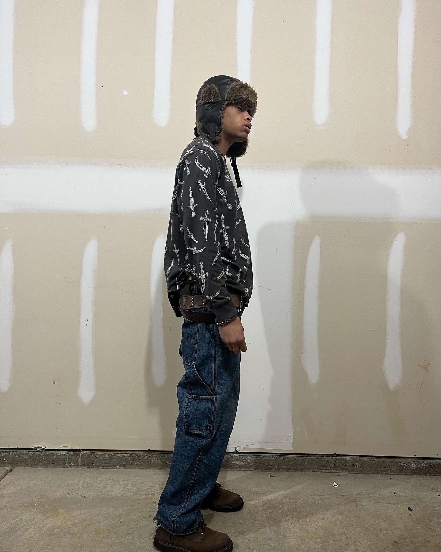 Supreme Dagger L/S – Five5fivearchive