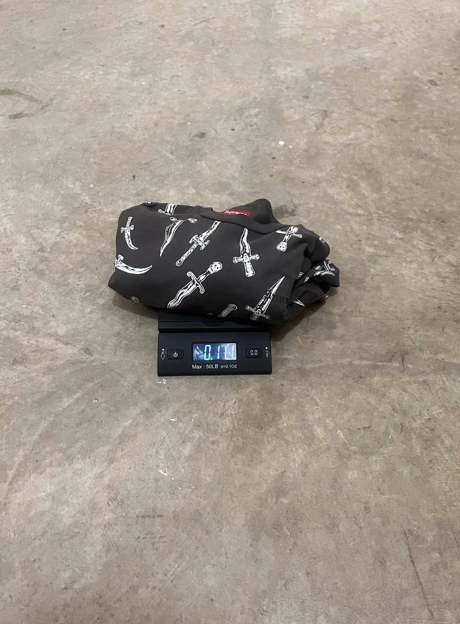 Supreme Dagger L/S – Five5fivearchive